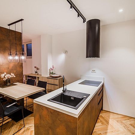 קרנייסקה גורה Apartments Slavec With Free Onsite Parking מראה חיצוני תמונה