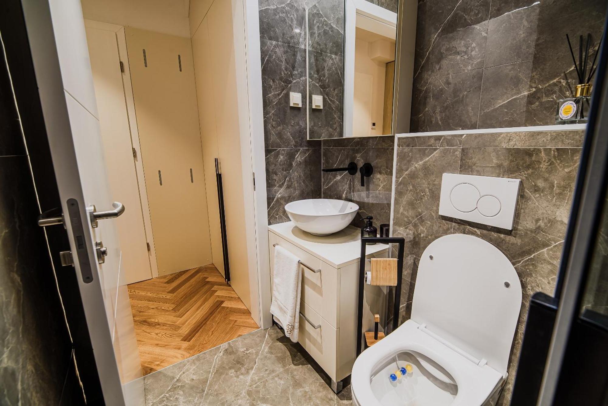 קרנייסקה גורה Apartments Slavec With Free Onsite Parking מראה חיצוני תמונה